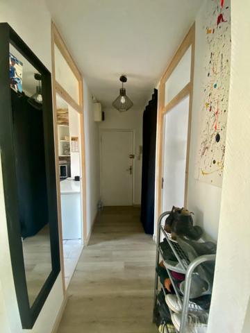 APPARTEMENT T5 RÉNOVÉ AVEC BALCON, GARAGE & CAVE
