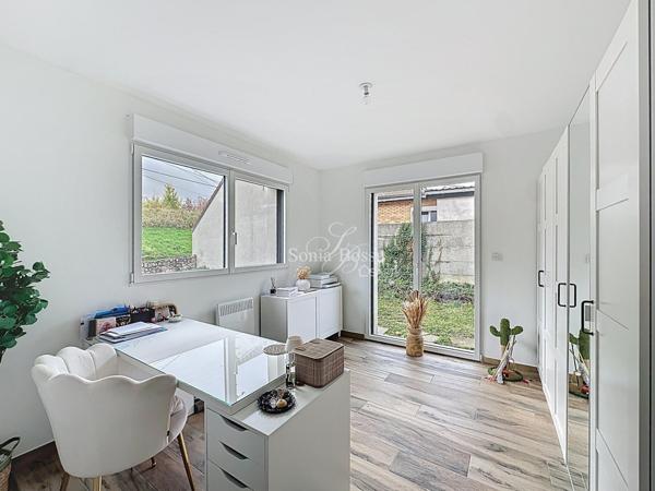 MAISON CUBIQUE RECENTE 4 CHAMBRES JARDIN