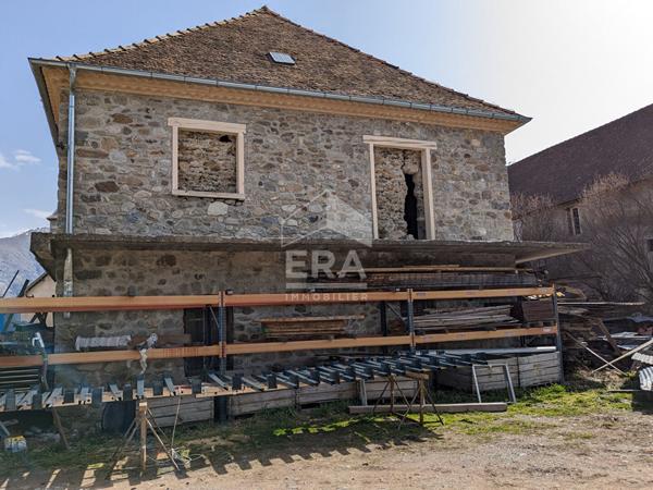 Corps de ferme en pierre ? Fort potentiel ? Champsaur