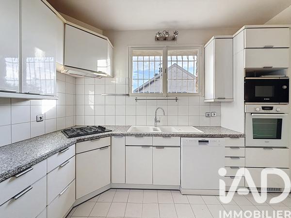 Maison à vendre 8 pièces 164 m² Verrières-le-Buisson