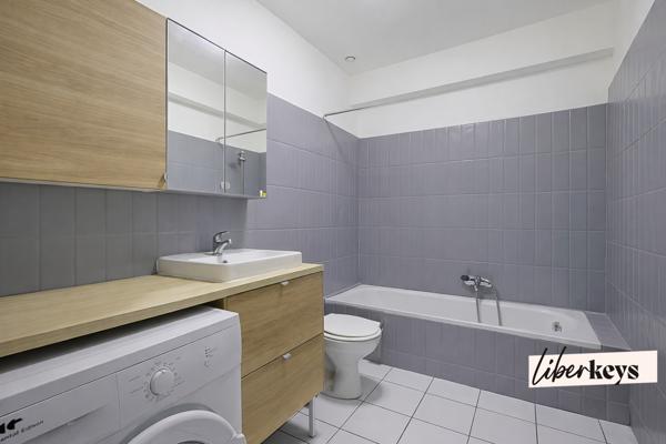 Dernier étage lumineux – T2 meublé – Notre-Dame-du-Mont