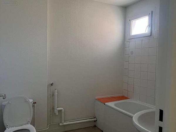 Appartement à vendre à Évreux dans l'Eure (27000), ref : S016   
EVREUX PASTEUR