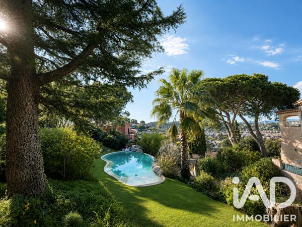Maison à vendre 8 pièces 205 m² Vallauris