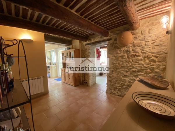 Uchaux (84100) Nouveauté à Uchaux - Mas en pierres de 183 m2