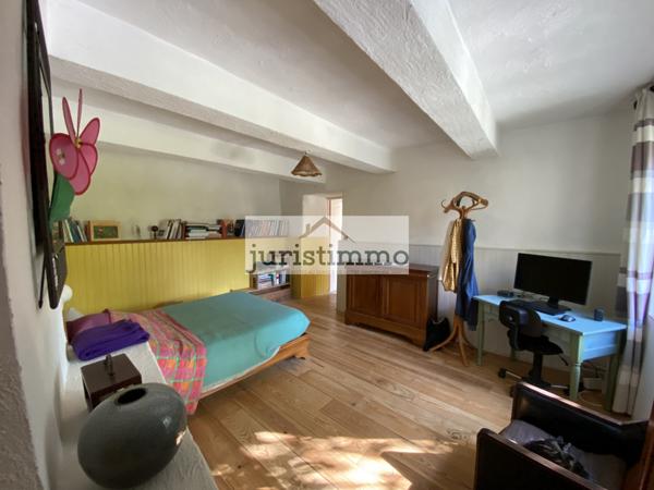 Uchaux (84100) Nouveauté à Uchaux - Mas en pierres de 183 m2