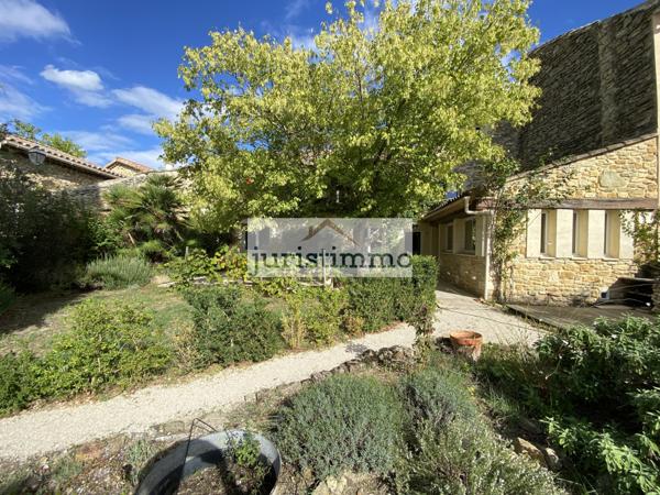 Uchaux (84100) Nouveauté à Uchaux - Mas en pierres de 183 m2