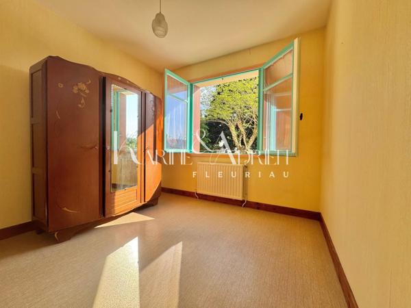 PAVILLON 4 CHAMBRES AVEC GARAGE ET DÉPENDANCES