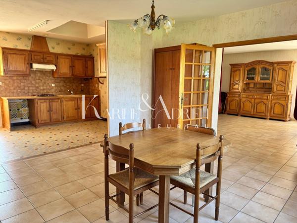 PAVILLON 4 CHAMBRES AVEC GARAGE ET DÉPENDANCES