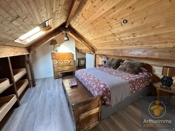 Location                                                      Appartement
                        
                     3 pièces                      40 m2                     à Chelles