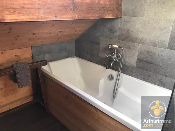 Location                                                      Appartement
                        
                     3 pièces                      40 m2                     à Chelles