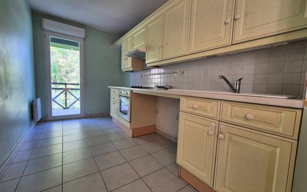 Appartement à vendre    3 pièces • 67 m2 Saint-Pierre-d'Irube