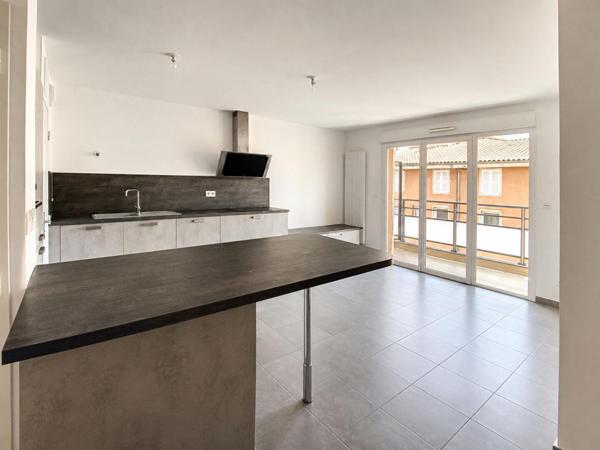 EXCLUSIVITE - A VENDRE - Appartement T3 lumineux avec balcon et garage - Saint-Laurent-sur-Saône (01750)