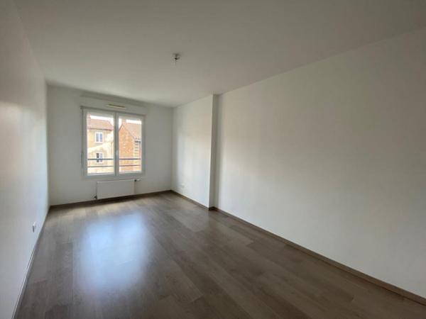 EXCLUSIVITE - A VENDRE - Appartement T3 lumineux avec balcon et garage - Saint-Laurent-sur-Saône (01750)