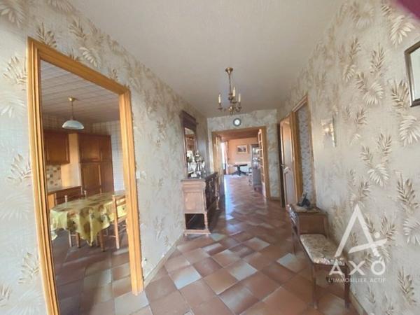 A 1:30 de PARIS Bâtisse 3 chambres sur 4000m²