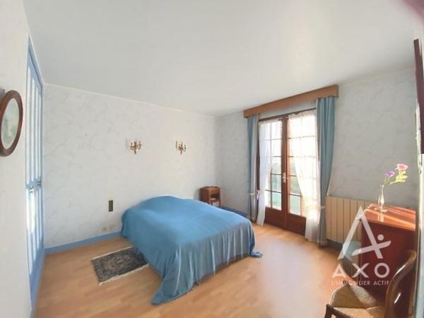 A 1:30 de PARIS Bâtisse 3 chambres sur 4000m²