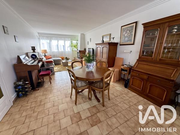 Immeuble à vendre 312,32 m² Montigny-le-Bretonneux