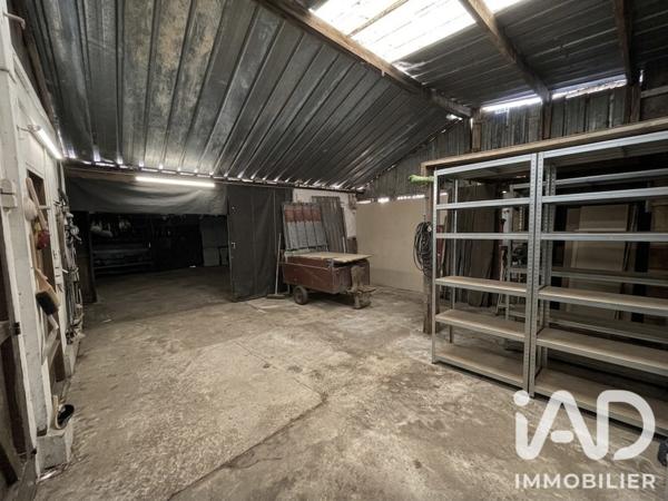 Immeuble à vendre 312,32 m² Montigny-le-Bretonneux