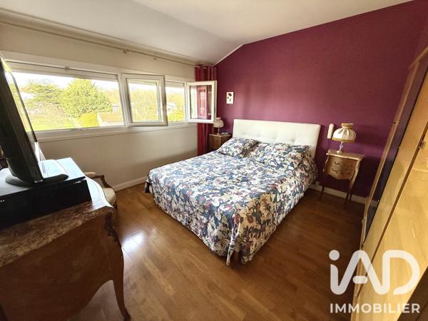 Immeuble à vendre 312,32 m² Montigny-le-Bretonneux