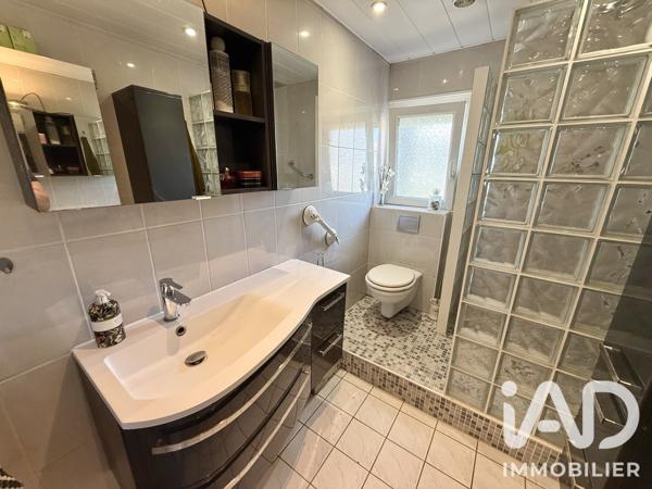 Immeuble à vendre 312,32 m² Montigny-le-Bretonneux