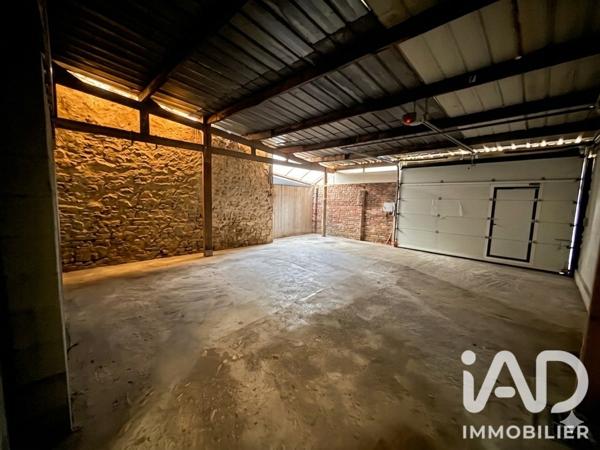 Immeuble à vendre 312,32 m² Montigny-le-Bretonneux