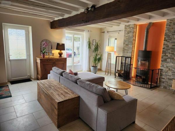 Maison à vendre à Marigné-Laillé dans la Sarthe (72220), ref : 023/2099