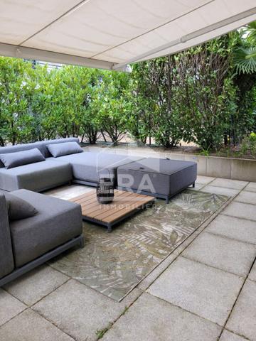 Maison  dans une résidence