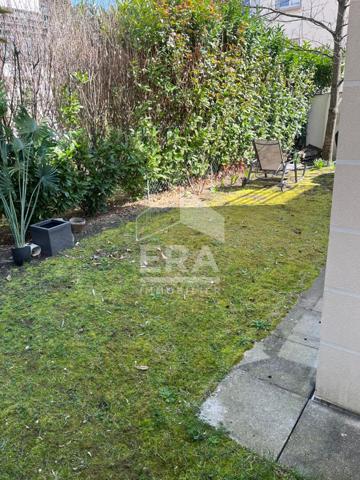 Maison  dans une résidence