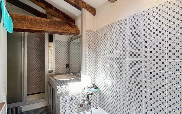 Maison à vendre    6 pièces •  Mouguerre