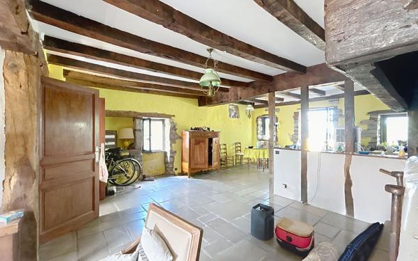 Maison à vendre    6 pièces •  Mouguerre