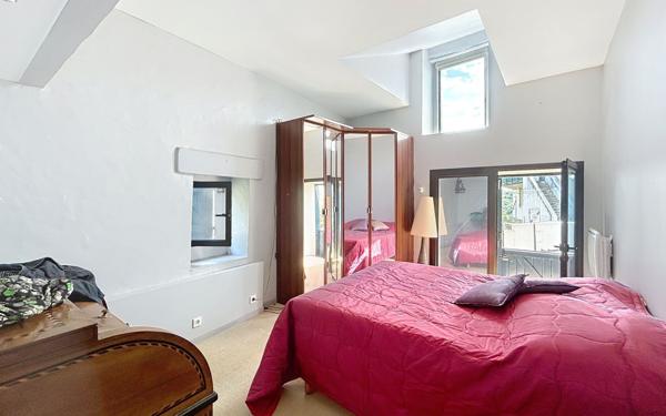 Maison à vendre    6 pièces •  Mouguerre