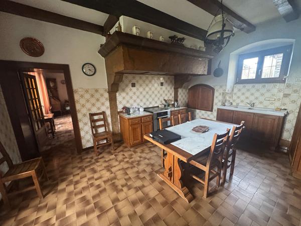 MAISON ATYPIQUE 151M²  4 CHAMBRES GROS POTENTIEL VILLARGENT