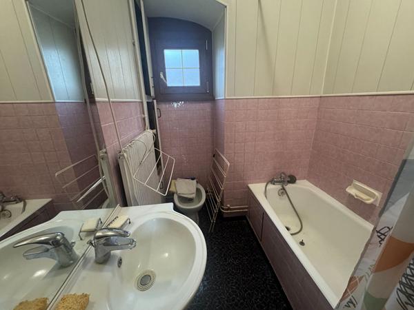 MAISON ATYPIQUE 151M²  4 CHAMBRES GROS POTENTIEL VILLARGENT