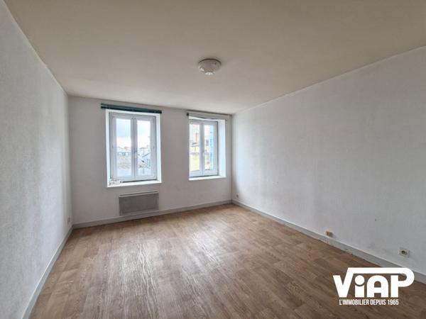 GRAND STUDIO DE 34 m² AVEC PARKING , Limoges GRAND STUDIO DE 34 m² AVEC PARKING , Limoges