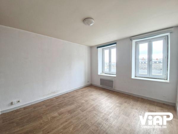 GRAND STUDIO DE 34 m² AVEC PARKING , Limoges GRAND STUDIO DE 34 m² AVEC PARKING , Limoges