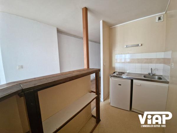 GRAND STUDIO DE 34 m² AVEC PARKING , Limoges GRAND STUDIO DE 34 m² AVEC PARKING , Limoges