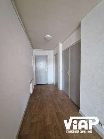 GRAND STUDIO DE 34 m² AVEC PARKING , Limoges GRAND STUDIO DE 34 m² AVEC PARKING , Limoges