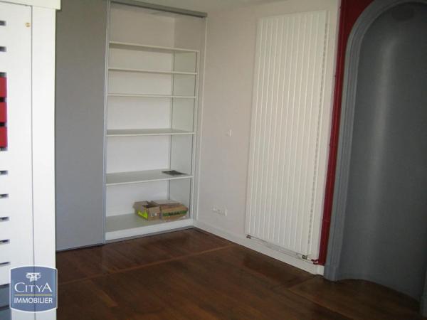 Appartement à louer 2 pièces 42.1m²