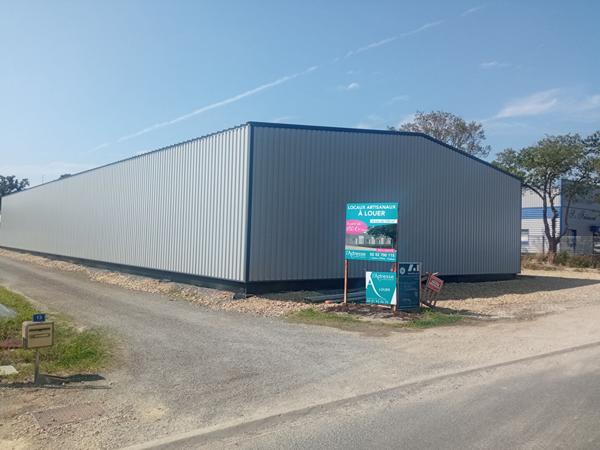 A SALLERTAINE - A LOUER LOCAL ARTISANAL DE 150 m²