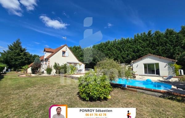 Pavillon d'Exception de 125 m2 avec Piscine et Grand Terrain Arboré