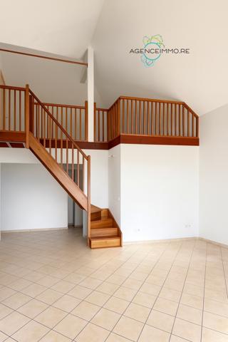 Spacieuse villa F5 de 179m2 avec garage à St Pierre Ravine des Cabris