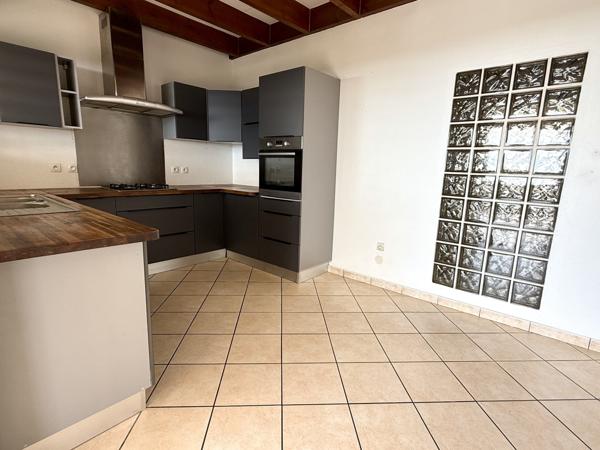 Spacieuse villa F5 de 179m2 avec garage à St Pierre Ravine des Cabris