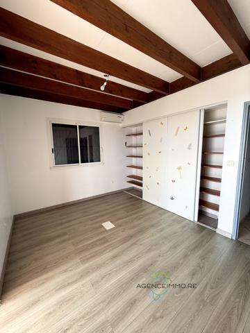 Spacieuse villa F5 de 179m2 avec garage à St Pierre Ravine des Cabris