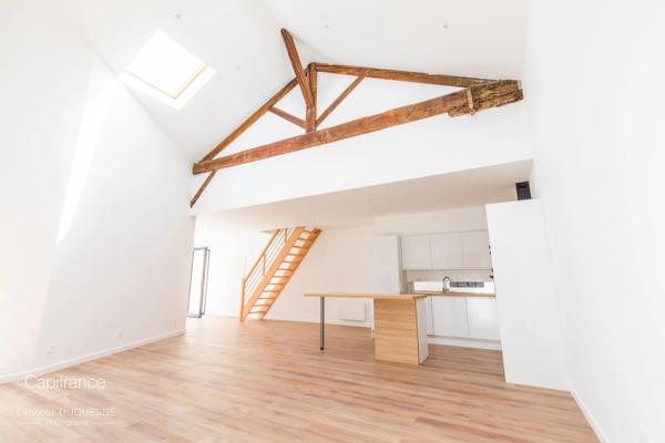 DIJON DARCY GARE  LOFT DE 95.40 M2 CARREZ ET 123 M2 AU SOL