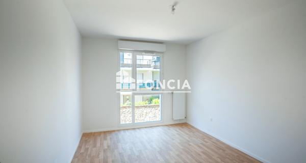 À vendre Appartement 2 pièces 42 m² - Trappes 78190