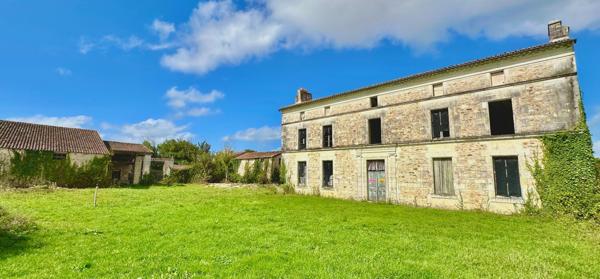 FERME SAINTONGEAISE DU XXVIII SIÈCLE