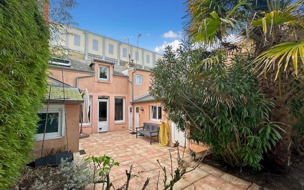 Maison à vendre    4 pièces •  Orléans