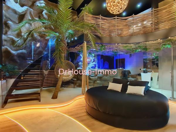 Commerce à vendre 3 pièces de 143 m²