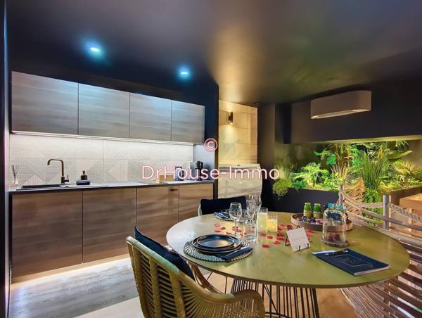 Commerce à vendre 3 pièces de 143 m²