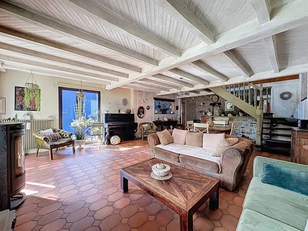 Maison de caractère & Local commercial - accès privatif au Blavet. 5 Chambres, 200m² - Inzinzac-Lochrist