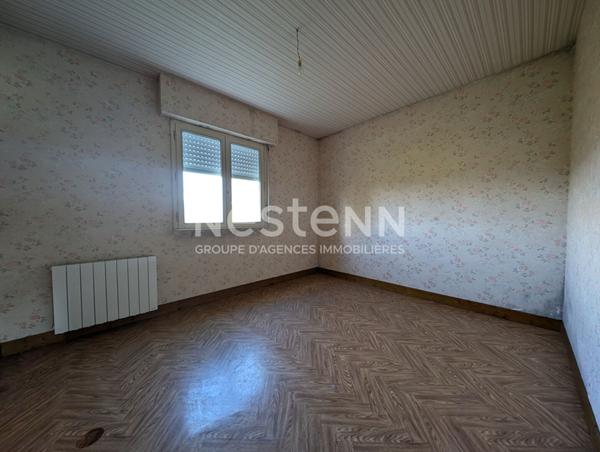 Ensemble immobilier à vendre à Plumelin - 12 hectares de terre